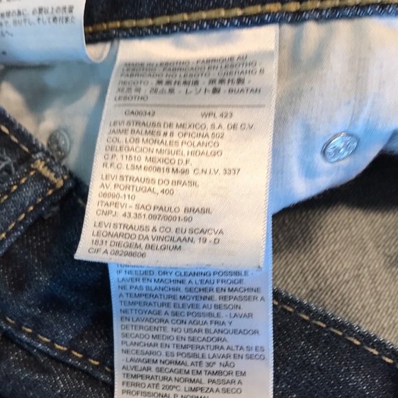 Levi’s 559 Straight Leg Jeans - Picture 5 of 9